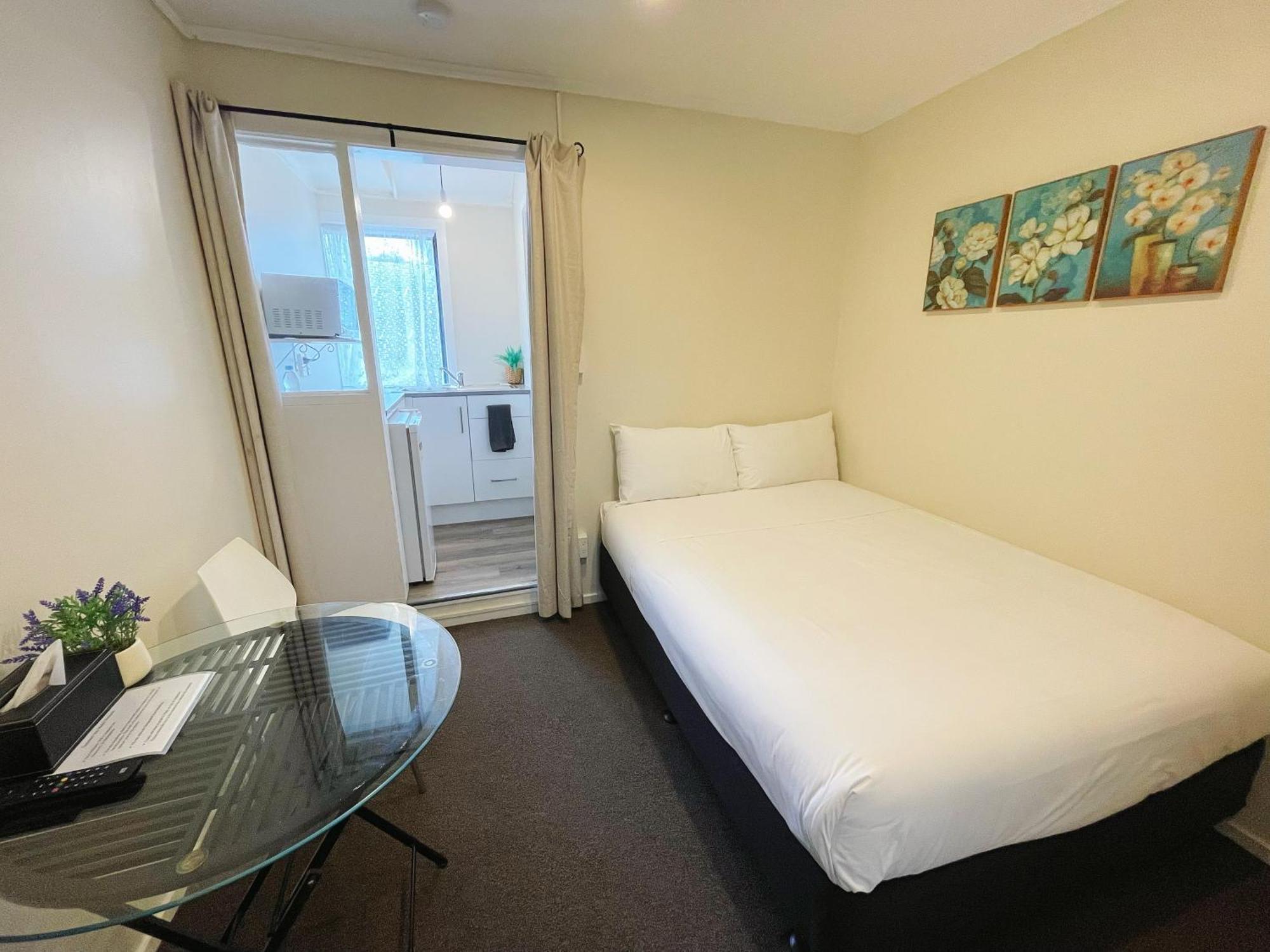 Summer Inn Motel โอเรวา ภายนอก รูปภาพ